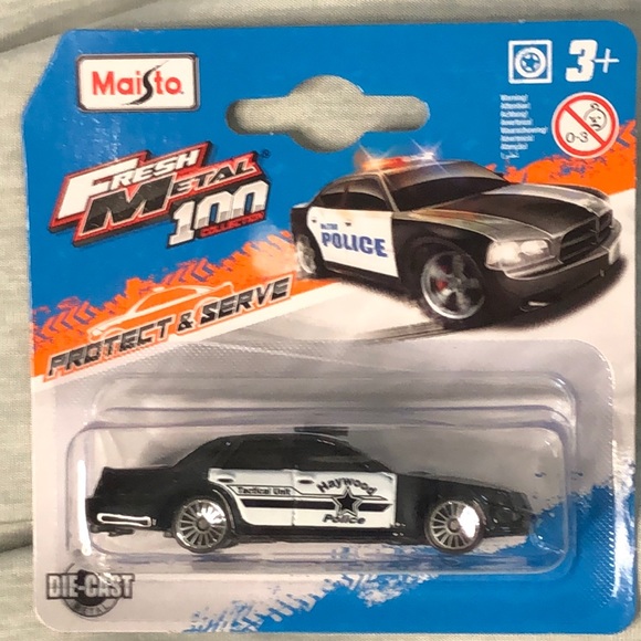 Police tactical cruiser - Picture 1 of 7